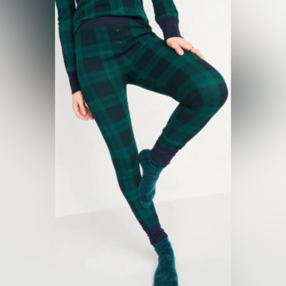 Old Navy Cozy Green & Black Buffalo Plaid Thermal Long-Sleeve Pajama Set
